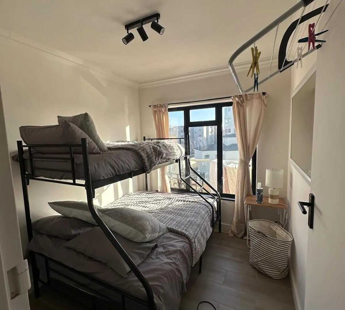 Spacious Beach Apartment With Sea & Ocean View Ciudad del Cabo
